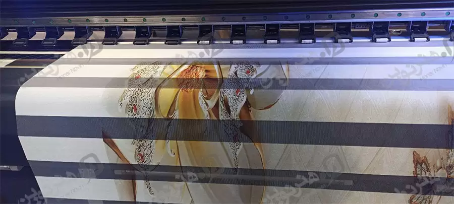 چاپ پرده زبرا با دستگاه uv هنر نوین طرح گل طلایی